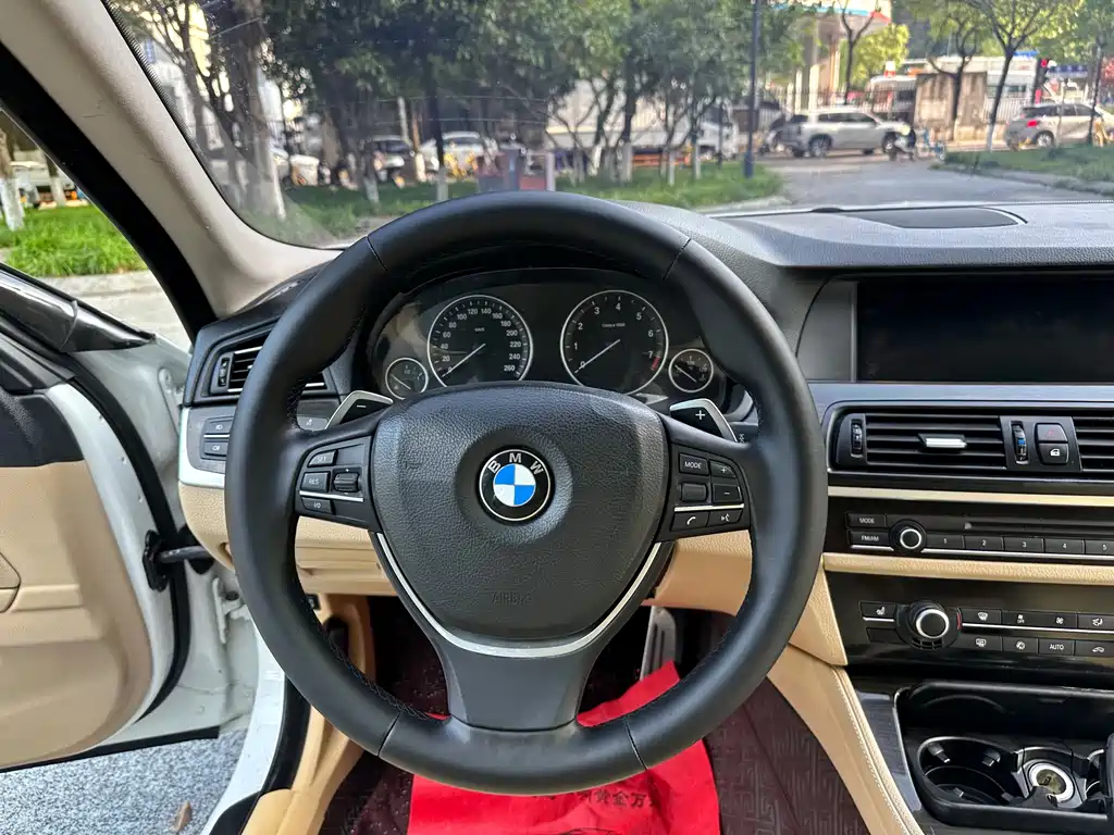 BMW 5 Series 2011 535Li Luxury