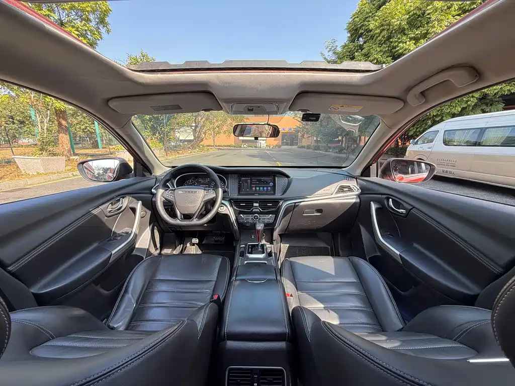 Venucia T90 2017 2.0L CVT Zhi Shang Edition
