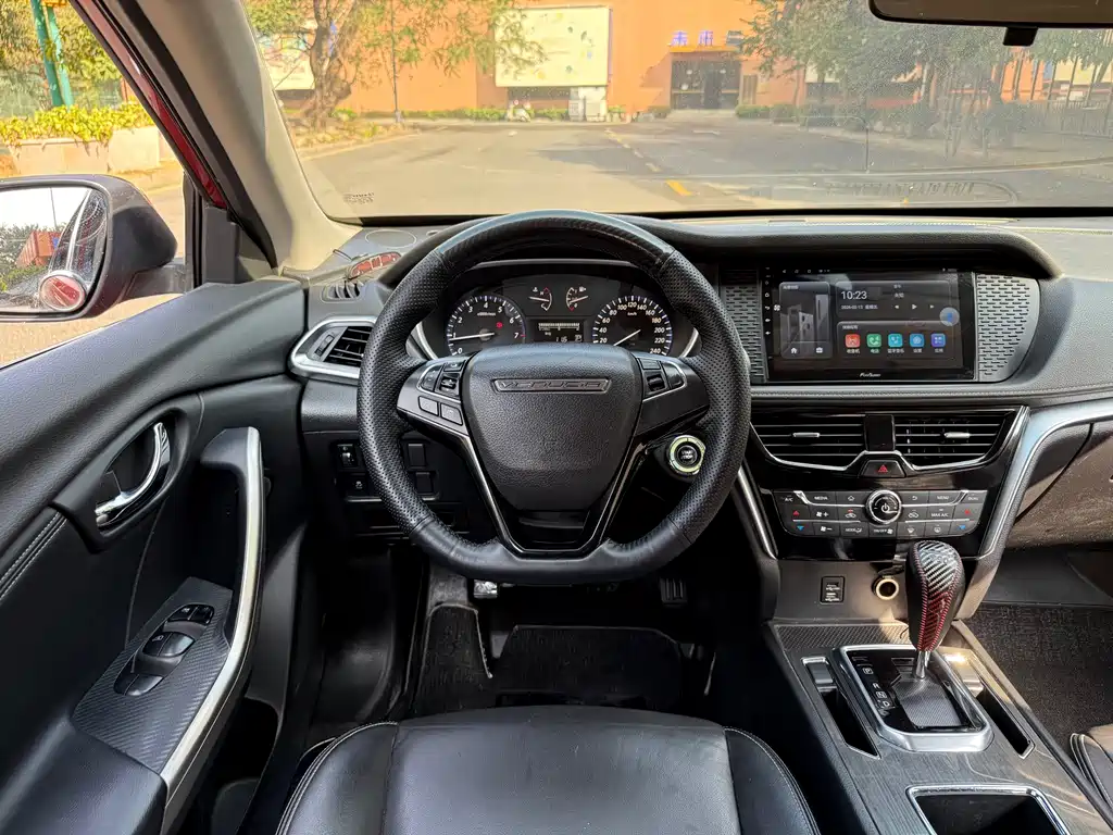Venucia T90 2017 2.0L CVT Zhi Shang Edition