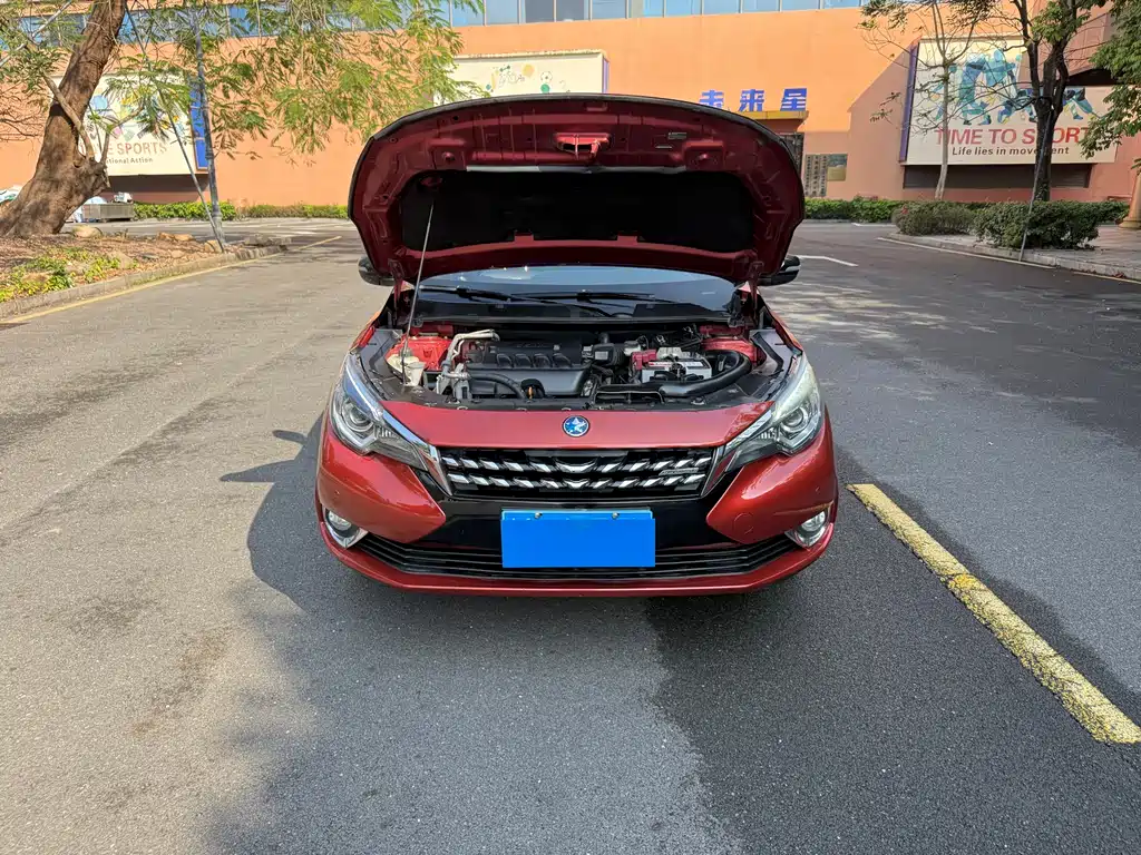 Venucia T90 2017 2.0L CVT Zhi Shang Edition