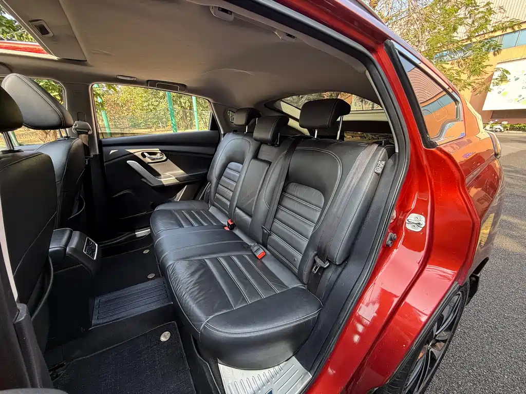Venucia T90 2017 2.0L CVT Zhi Shang Edition