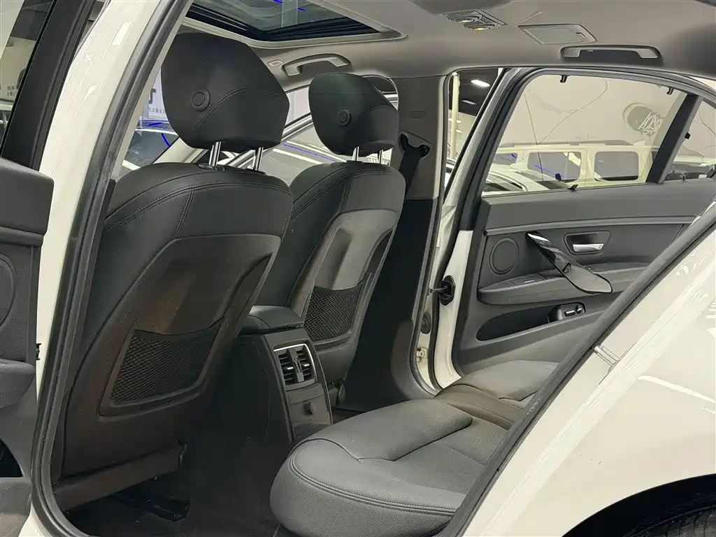 BMW 3 Series 2019 320Li M Sport Package