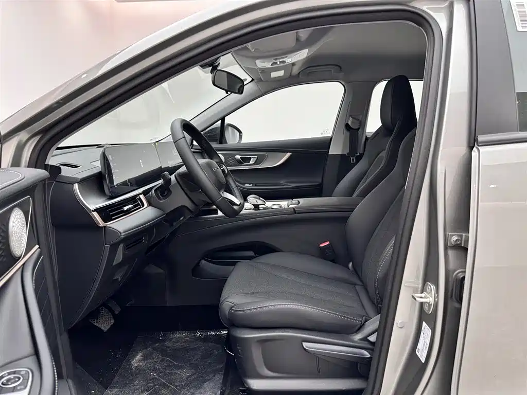 Chery Tiggo 5x 2025 High Energy Edition 1.5T CVT Comfort