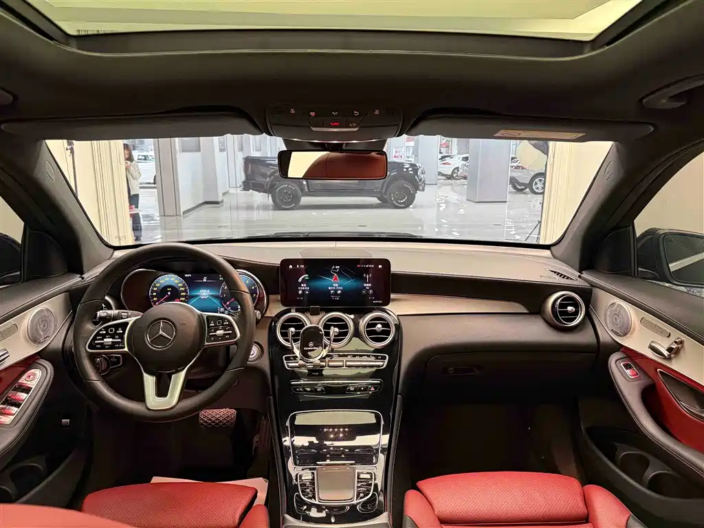 Mercedes-Benz GLC 300 L 4MATIC