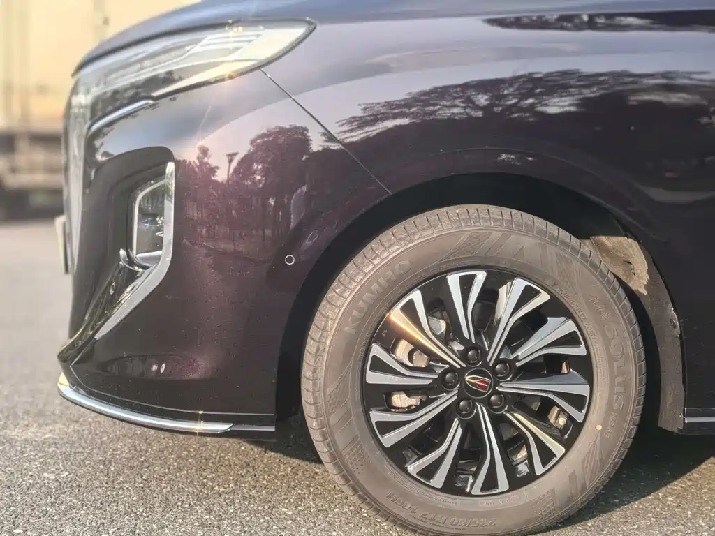 Hongqi HQ9 PHEV 2024 2.0T AWD Luxury Edition