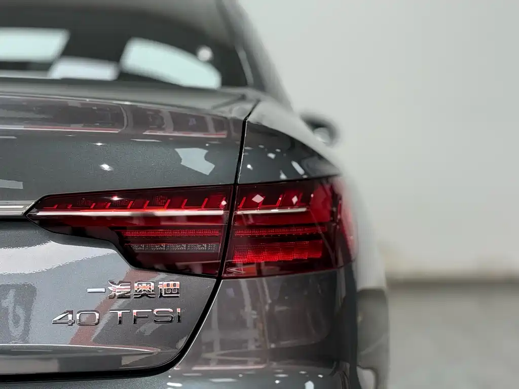 Audi A4L 2022 40 TFSI Fashion Dynamic