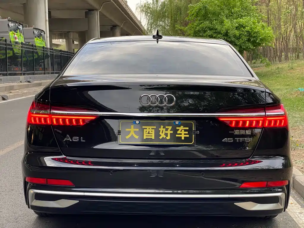 Audi A6L 2024 45 TFSI臻选动感型