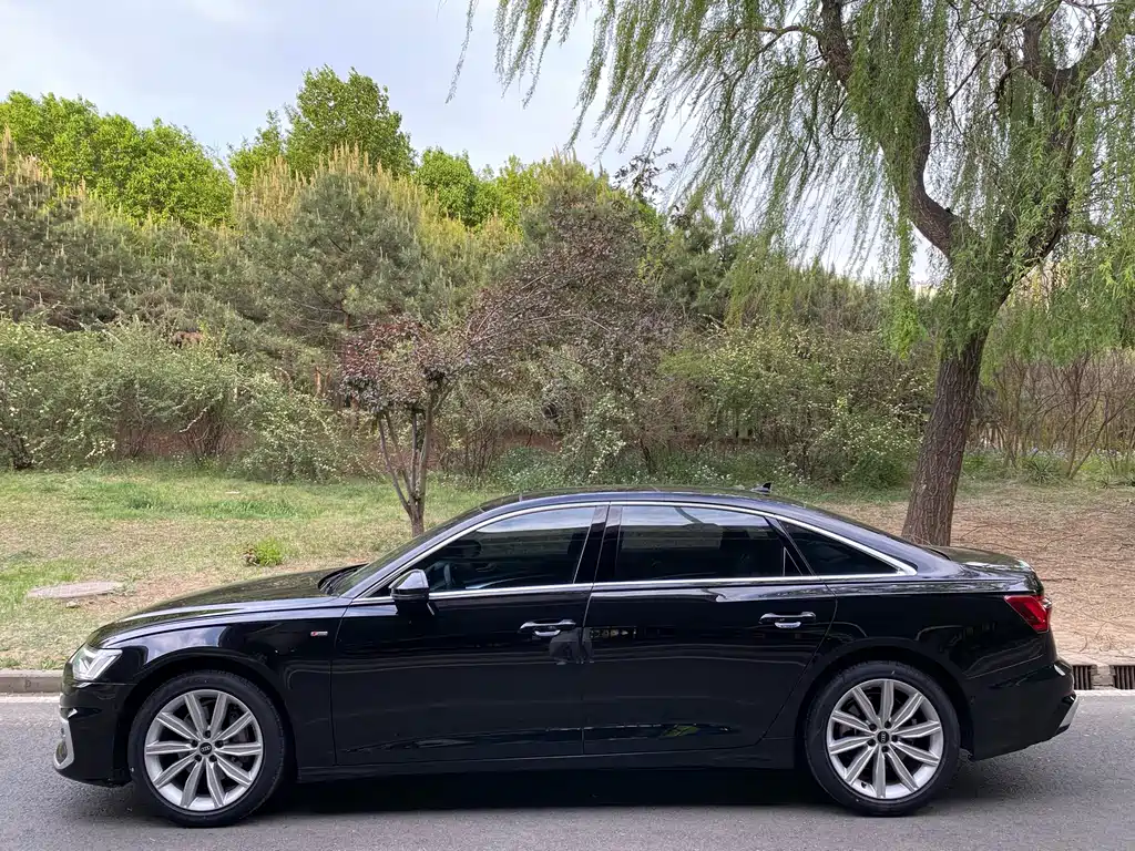 Audi A6L 2024 45 TFSI臻选动感型