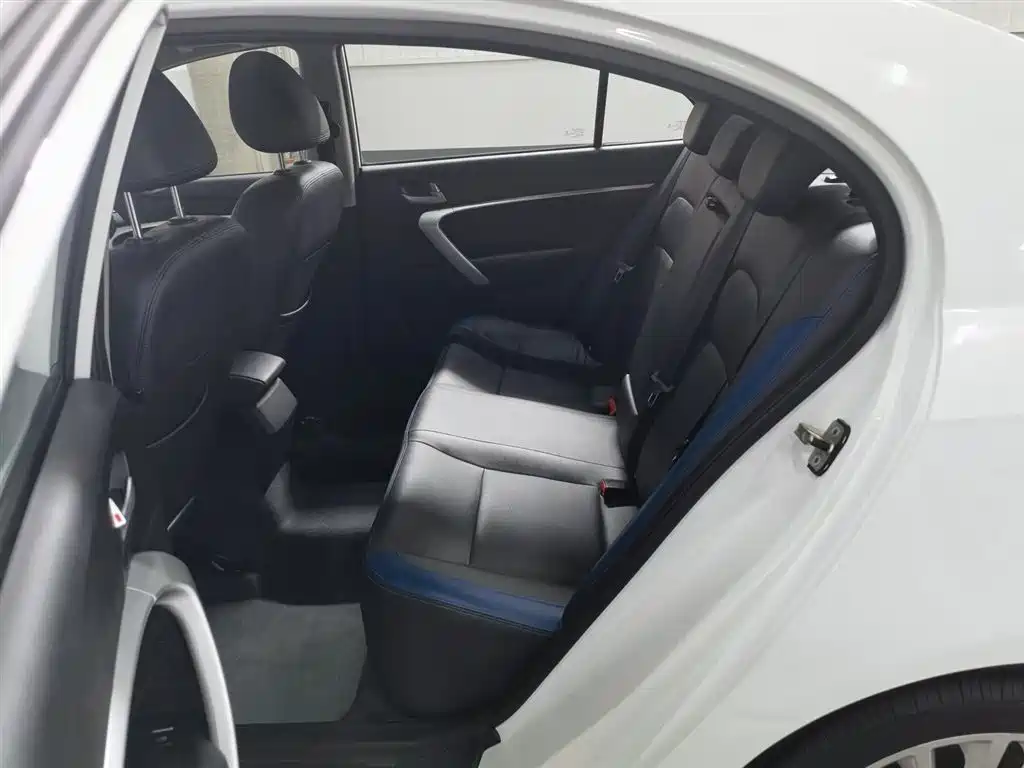 Emgrand New Energy 2017 1.5L PHEV Elite