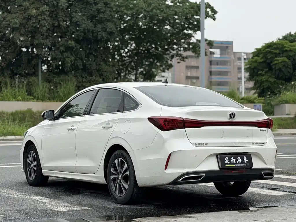 Changan Eado Plus 2021 Blue Whale NE 1.4T GDI DCT Premium Edition
