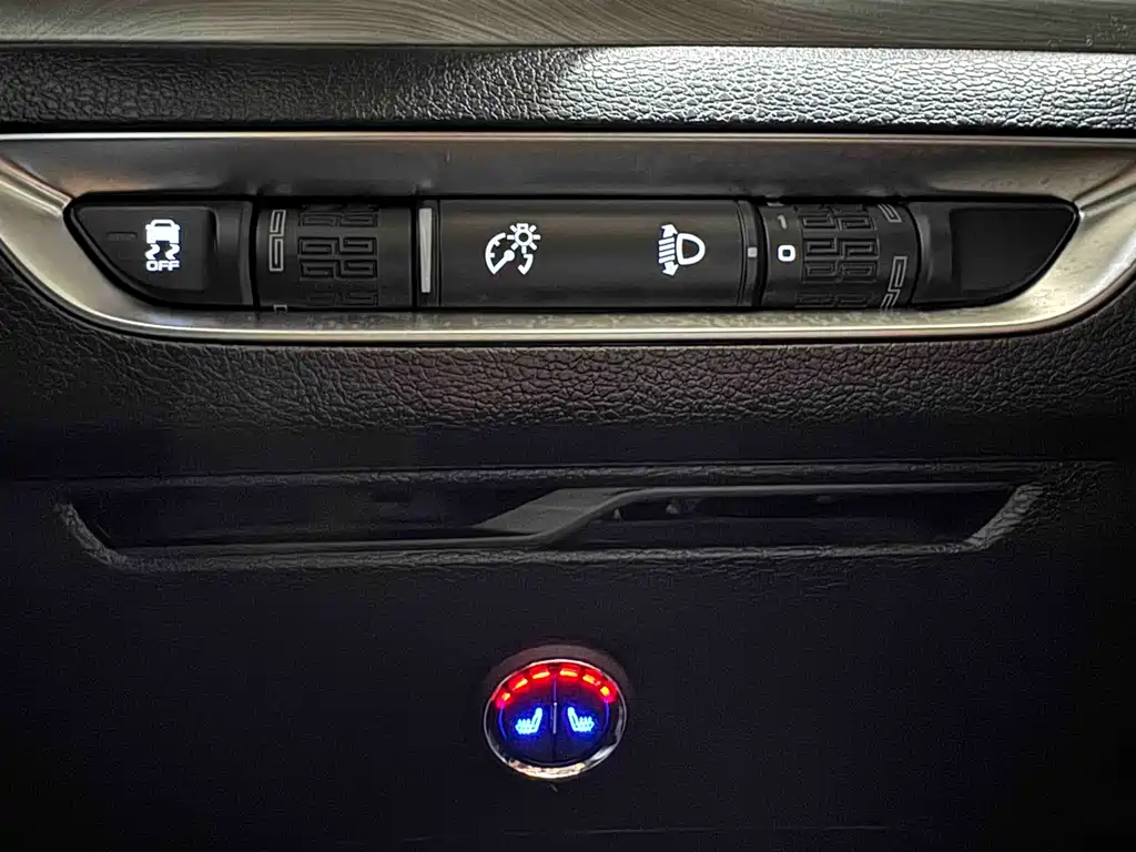 Geely Binyue 2021 1.4T DCT Diamond Edition