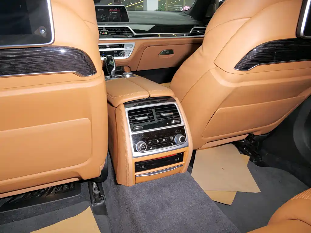 2018 BMW 7 Series 730Li Exclusive Edition M Sport Package