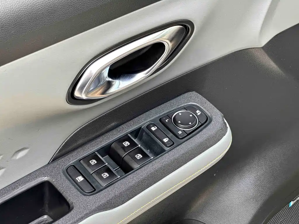 AION Y 2022 70 Smart Leading Edition LFP