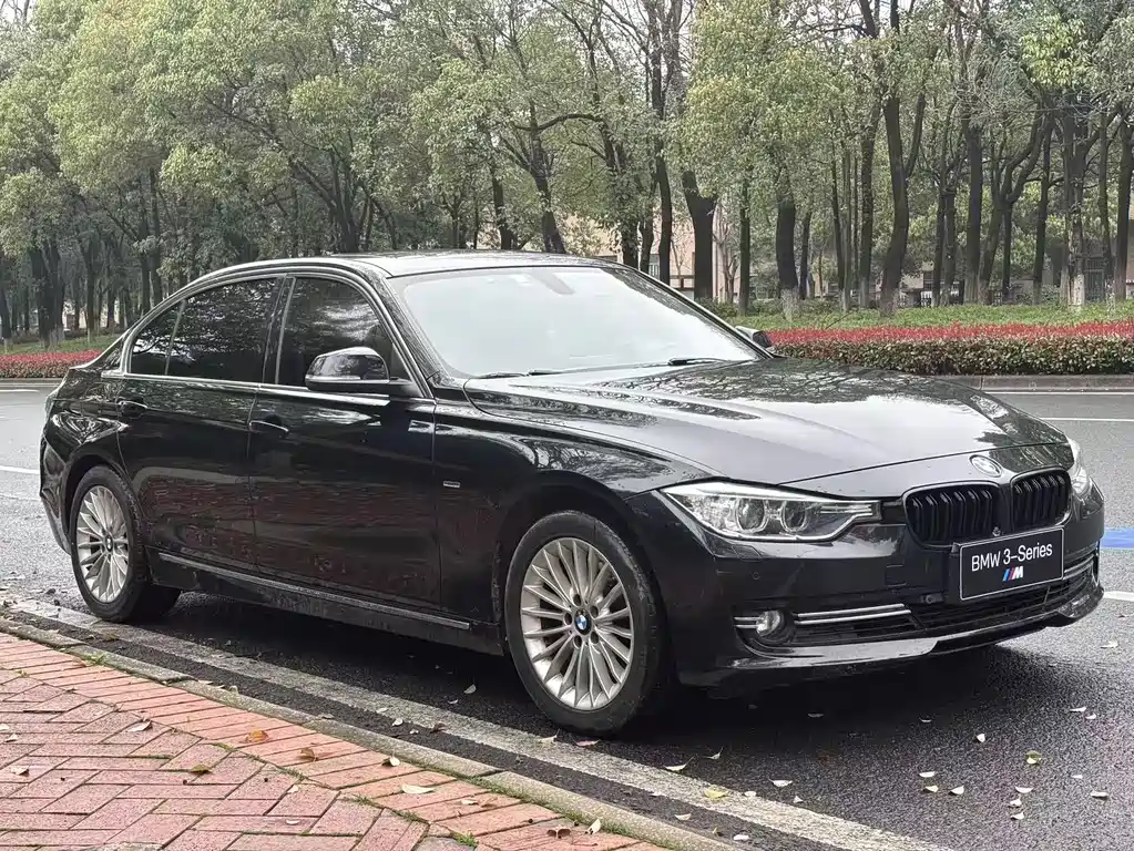 BMW 3 Series 2013 Facelift 320Li Luxury Design Package