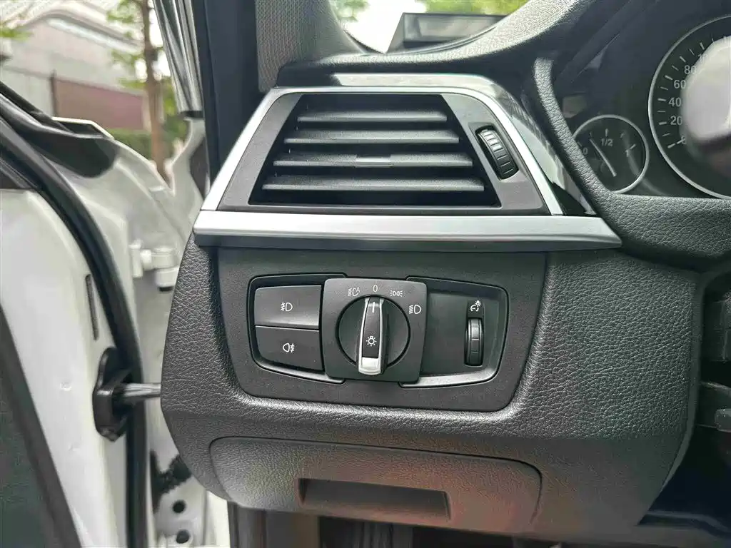BMW 3 Series 2017 320Li Fashion Edition