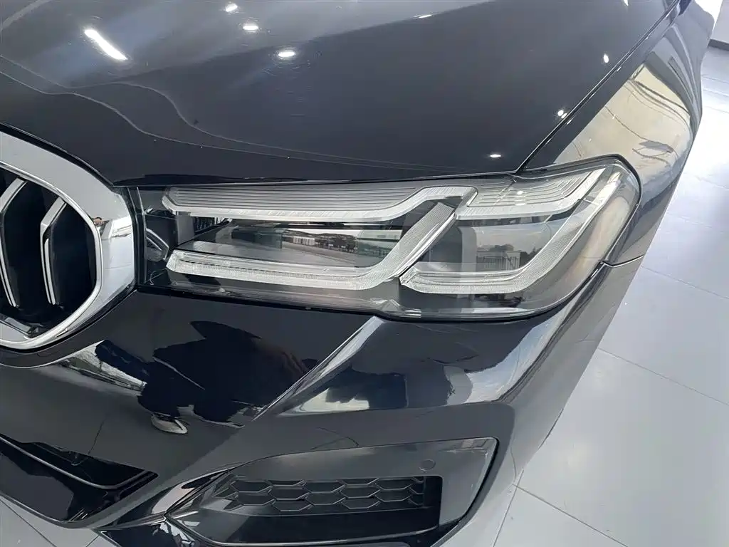 BMW 5 Series 2021 525Li M Sport Package - фото 7