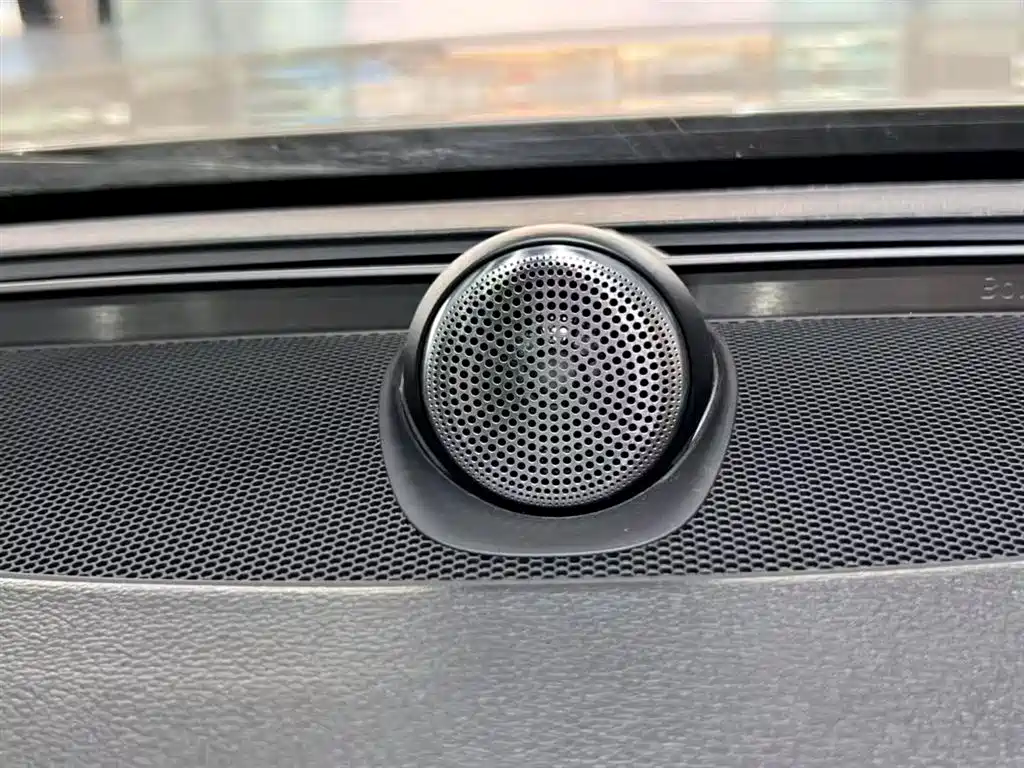 2019 Volvo S90 T8 E-Drive Hybrid Honor Edition 3-Seater