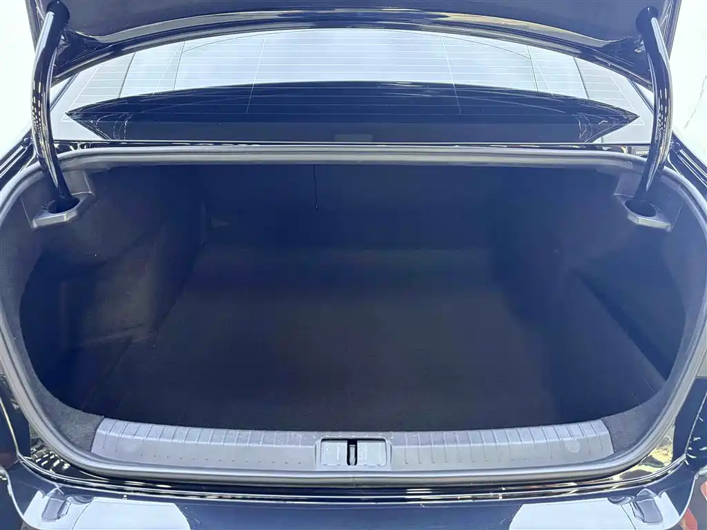 Magotan 2023 2 Million Edition 280TSI DSG Comfort