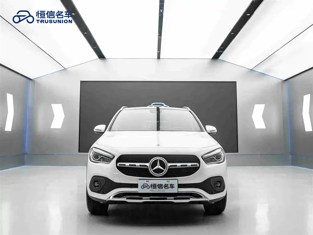 Mercedes-Benz GLA 200 2022