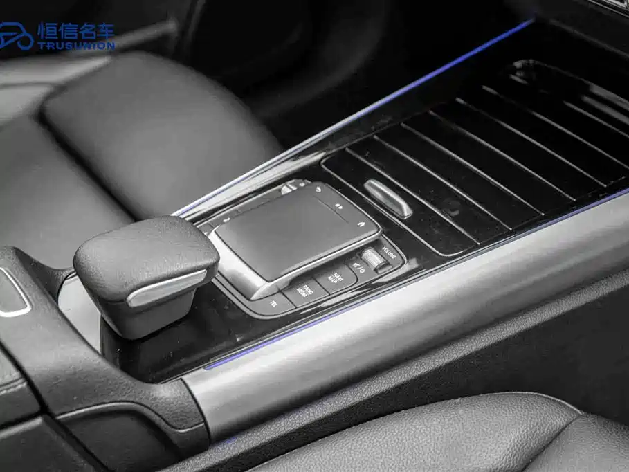 Mercedes-Benz GLA 200 2022