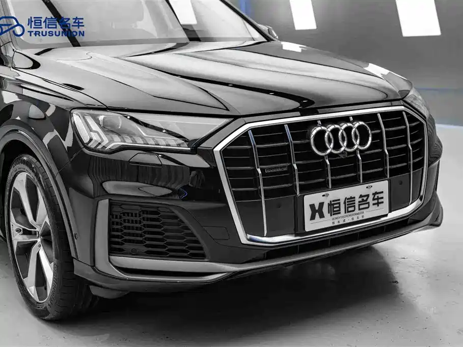 Audi Q7 2023 55 TFSI quattro S line Sport