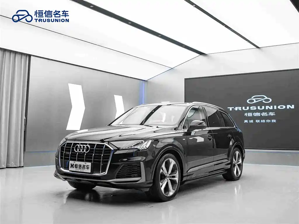 Audi Q7 2023 55 TFSI quattro S line Sport