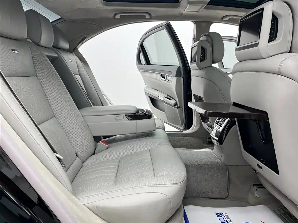 Mercedes-Benz S 600 L (2010)