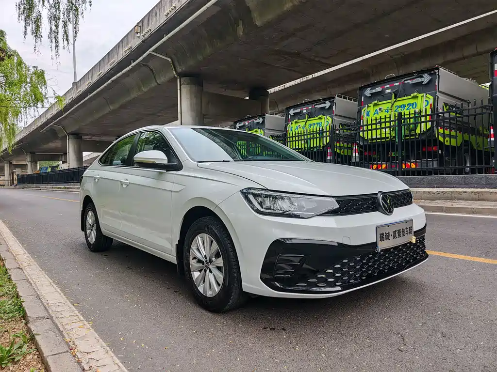 Volkswagen Lavida 2025 New Sharp 1.5L Outstanding Xinyi Edition