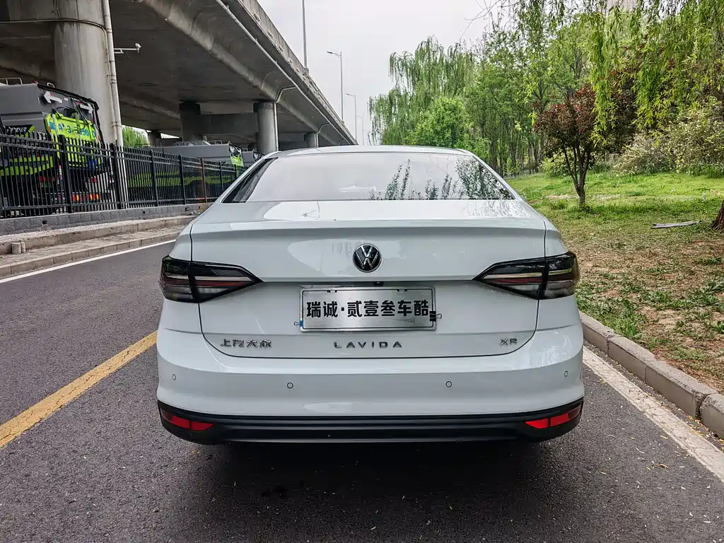 Volkswagen Lavida 2025 New Sharp 1.5L Outstanding Xinyi Edition