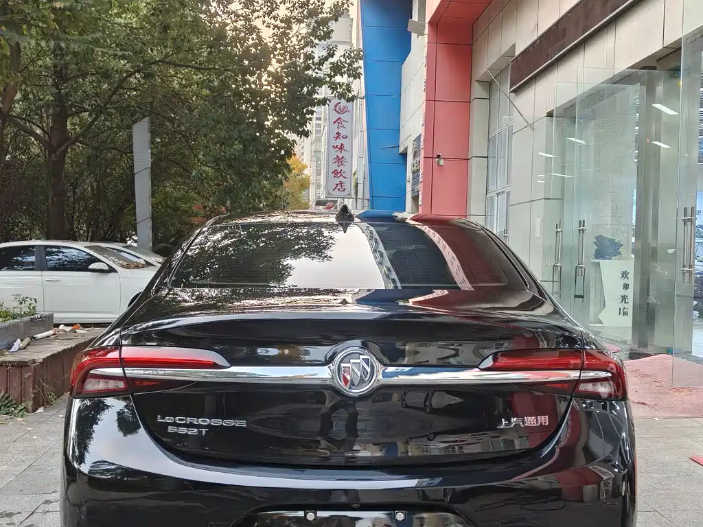 Buick LaCrosse 2021 552T Luxury