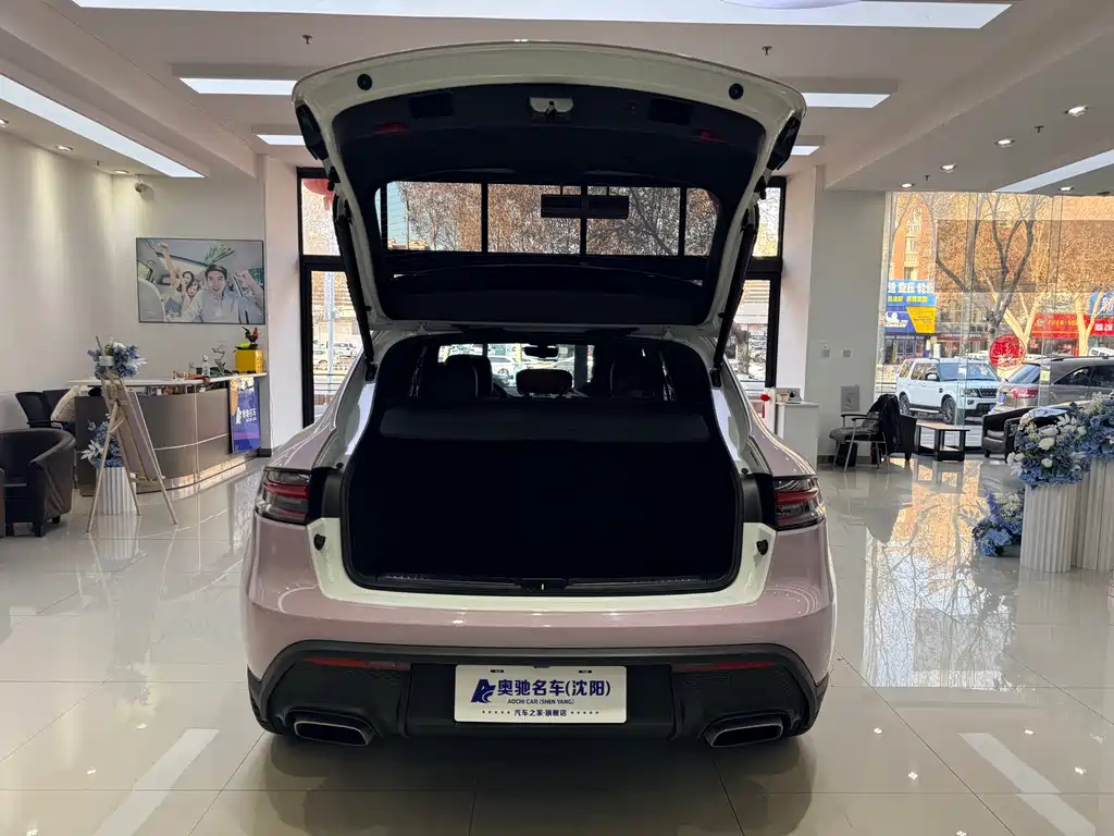 2025 Porsche Macan 2.0T Dream Edition