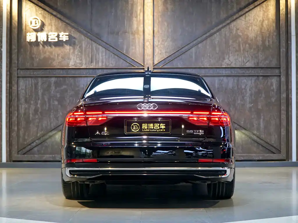 Audi A8L 2025 55 TFSI quattro Flagship