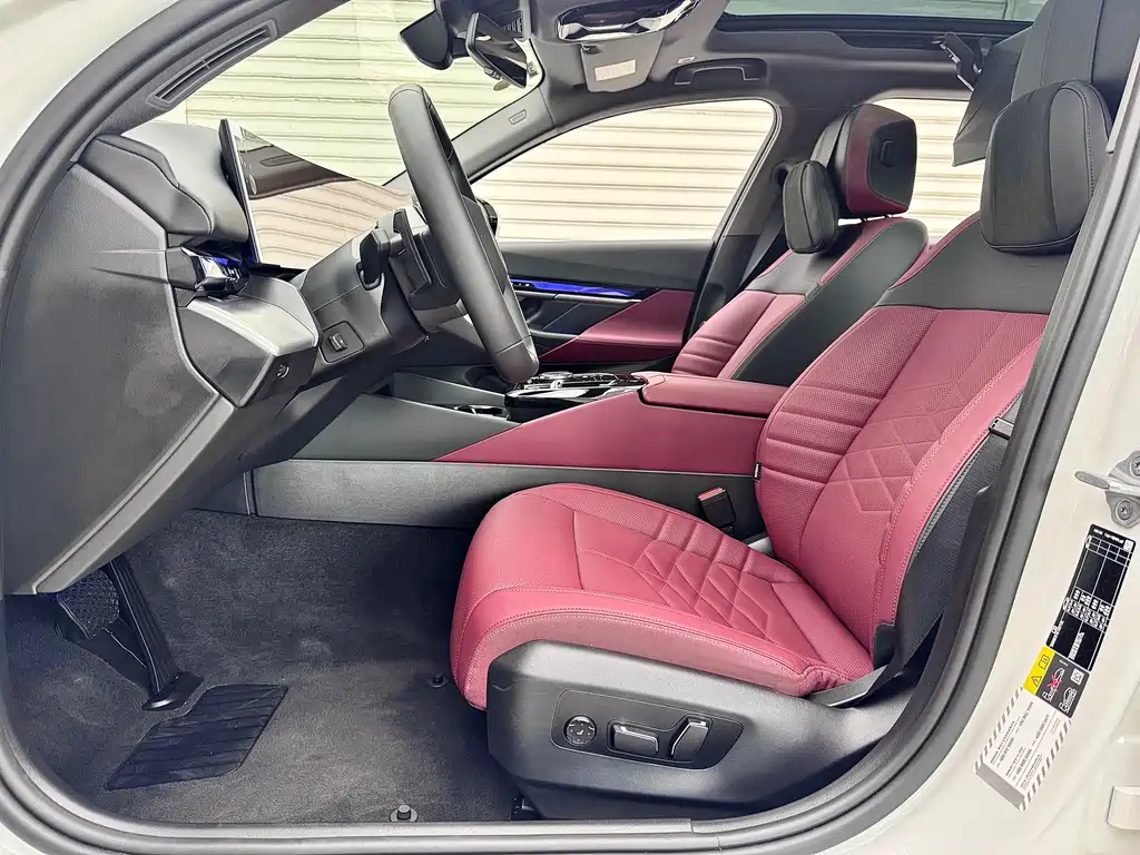 BMW i5 2025 eDrive 40L M Sport Package