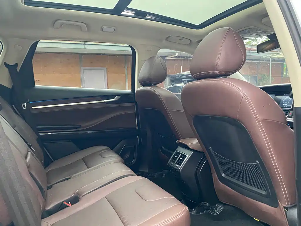 Tram S70 2018 1.5T Automatic Luxury 7-Seater