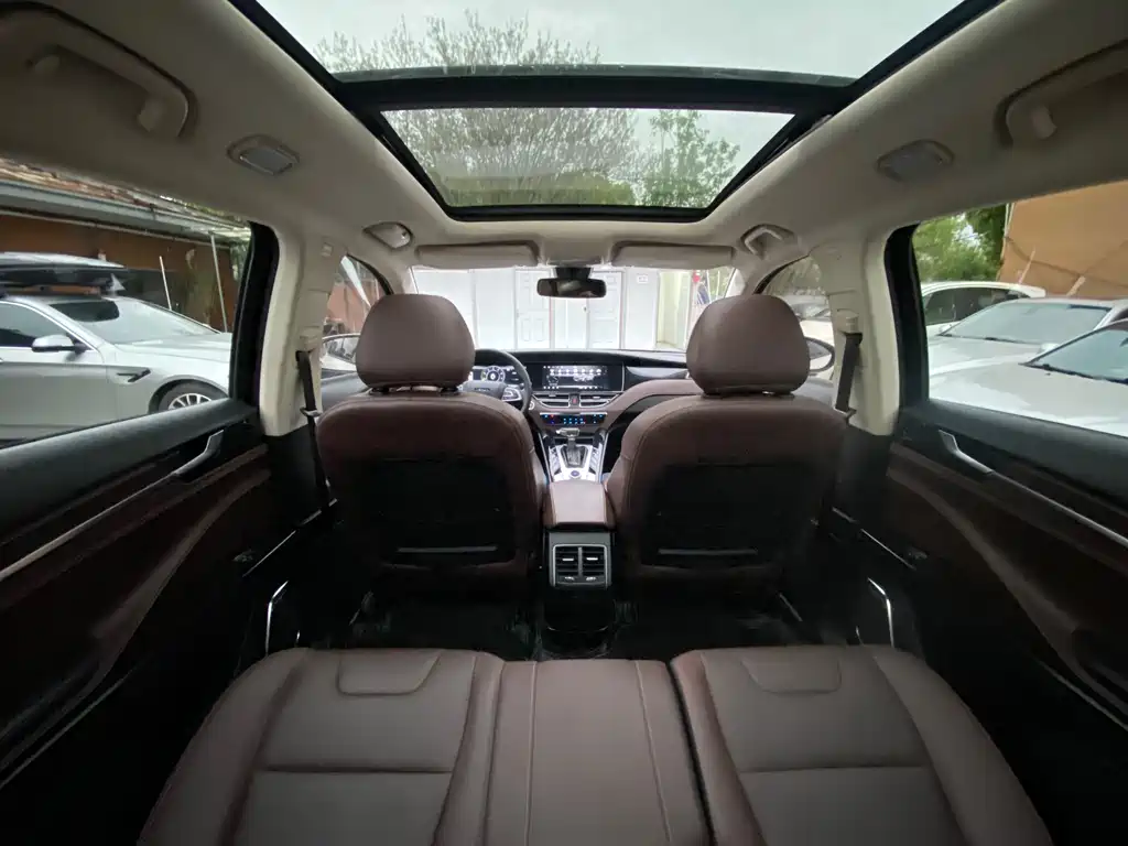 Tram S70 2018 1.5T Automatic Luxury 7-Seater