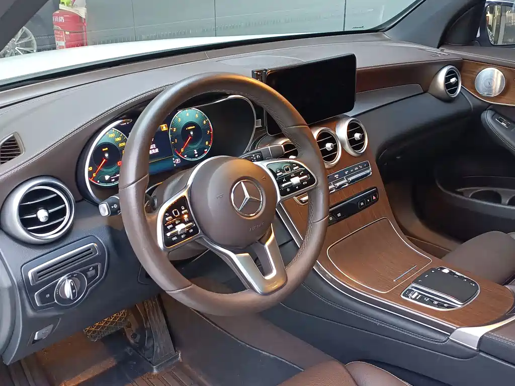 Mercedes-Benz GLC 2021 GLC 300 L 4MATIC Dynamic