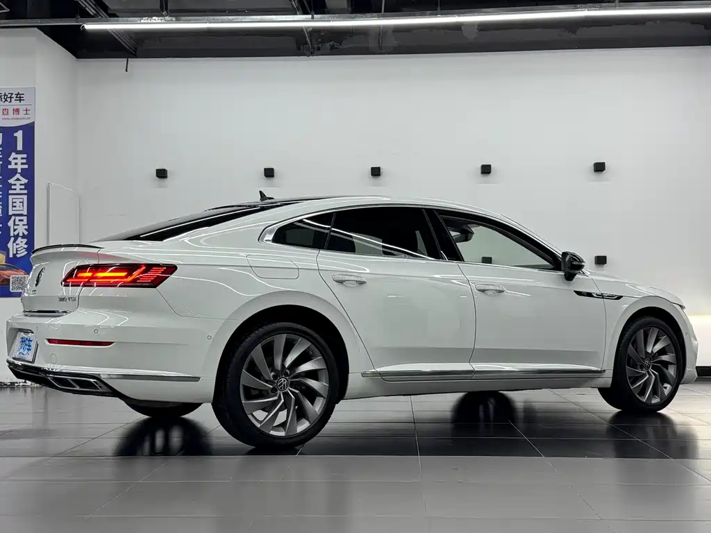 FAW-Volkswagen CC 2023 380TSI Dazzling Edition