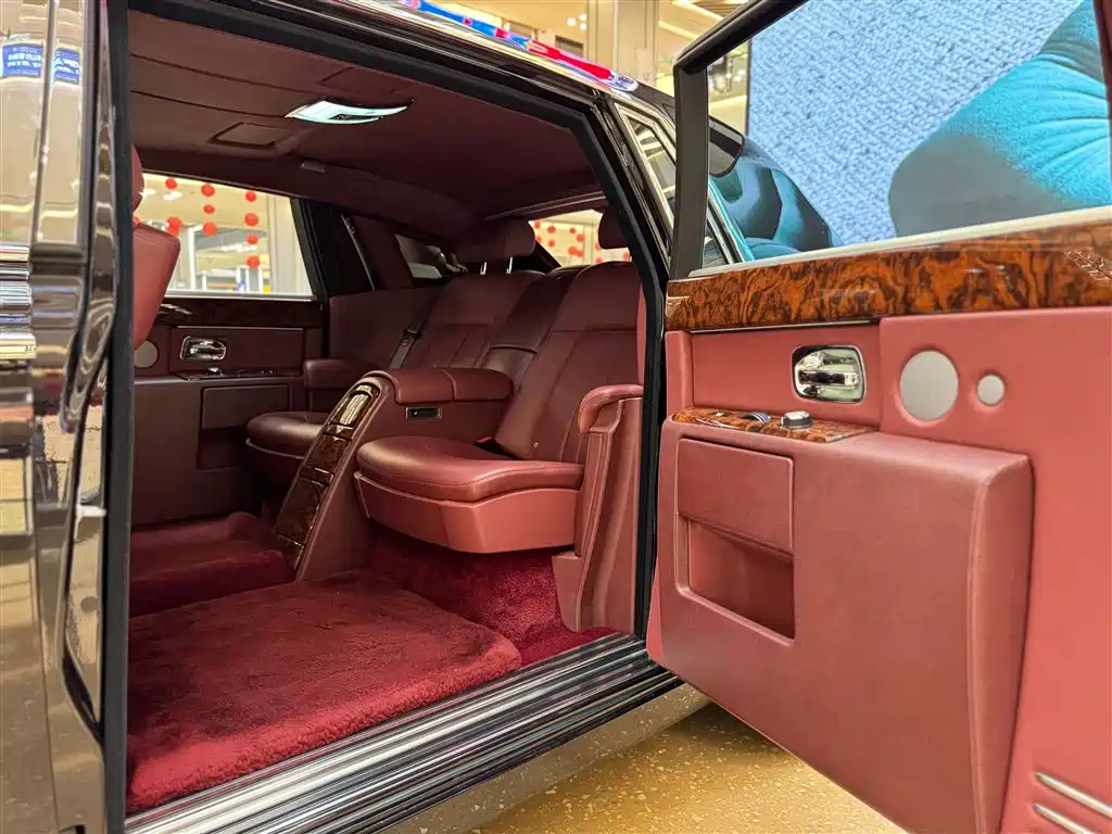Rolls-Royce Phantom 2013 6.7L Extended Wheelbase EWB