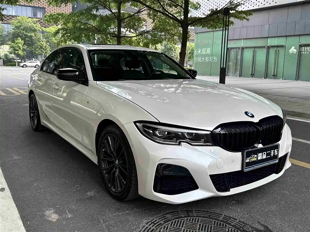 BMW 3 Series 2020 325i M Sport Night Edition - фото 3