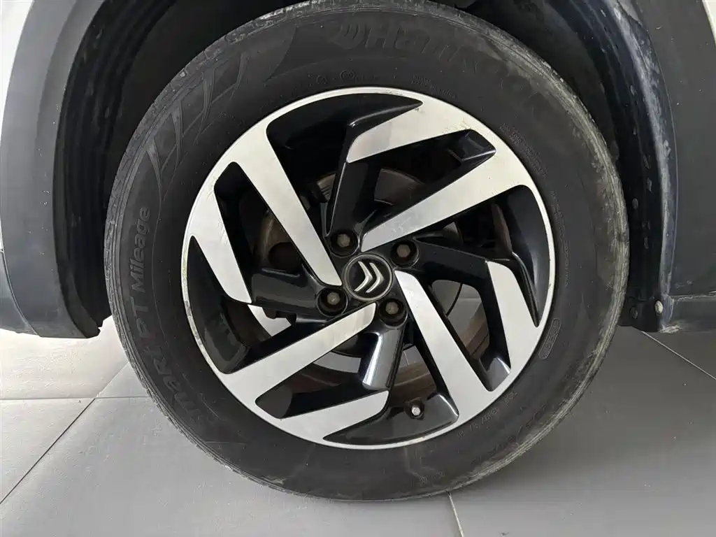 Citroën C3-XR 2015 1.6L Manual Pioneer