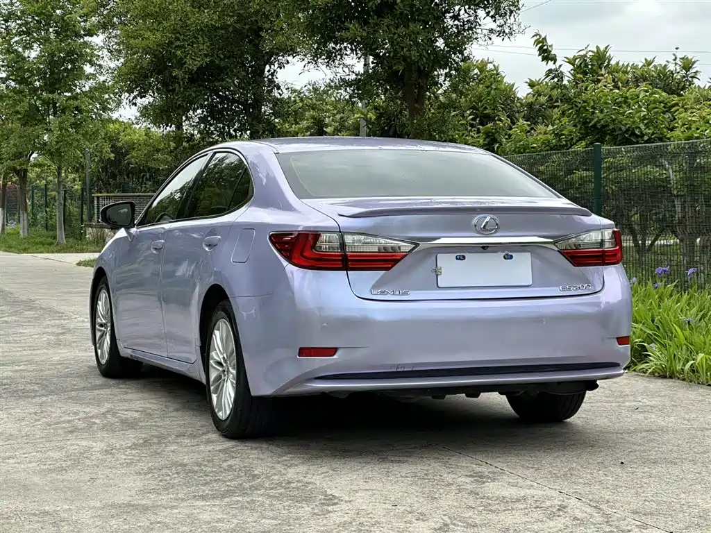 Lexus ES 2015 200 Elite Edition