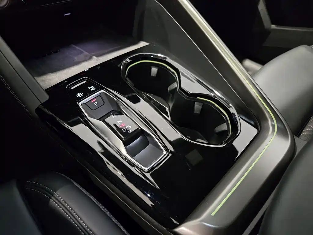 Audi Q5L 2026 2.0T Intelligent Hybrid Premium Edition