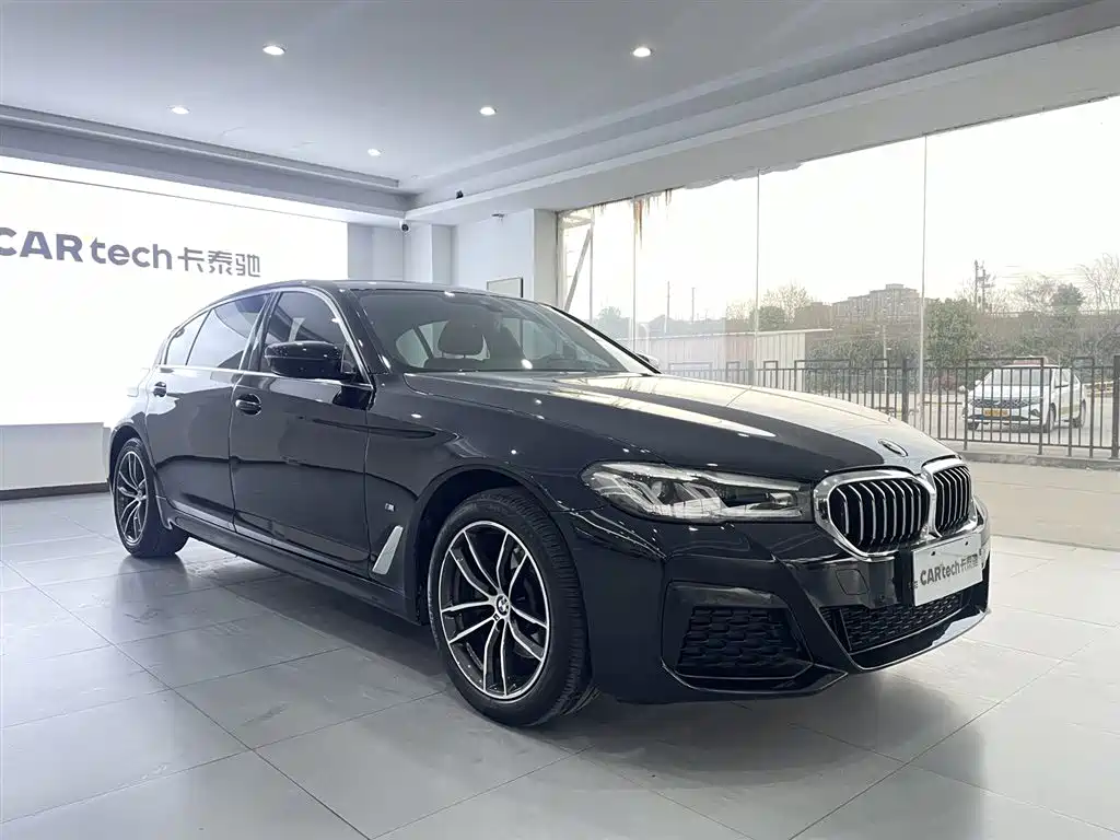 BMW 5 Series 2021 525Li M Sport Package - фото 2