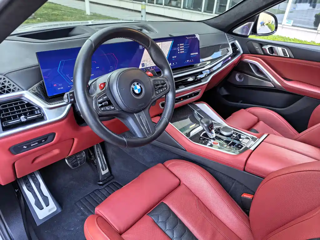 BMW X6 M Competition 2023 - фото 8