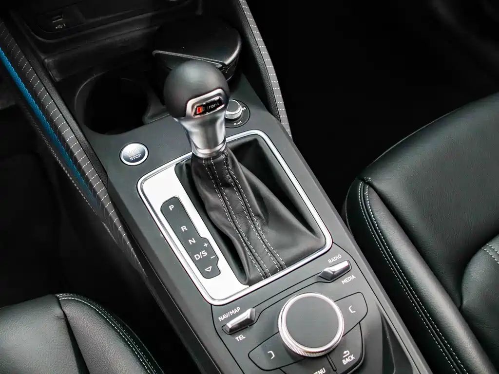 Audi Q2L 2022 35 TFSI Fashion Dynamic Edition