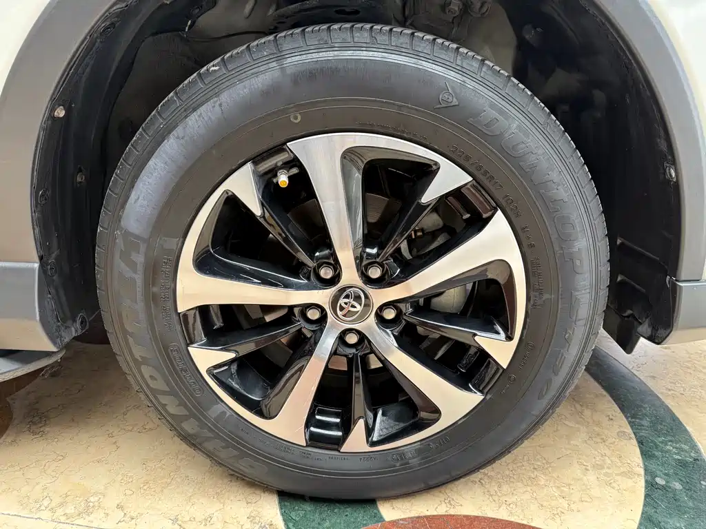 RAV4 2016 2.0L CVT 2WD Zhishang Edition China V