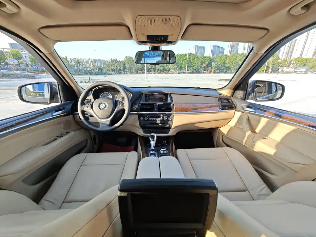 BMW X5 (Import) 2011 US Spec