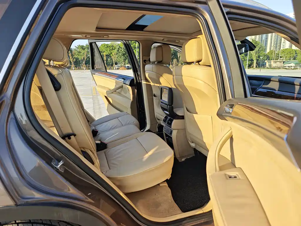 BMW X5 (Import) 2011 US Spec
