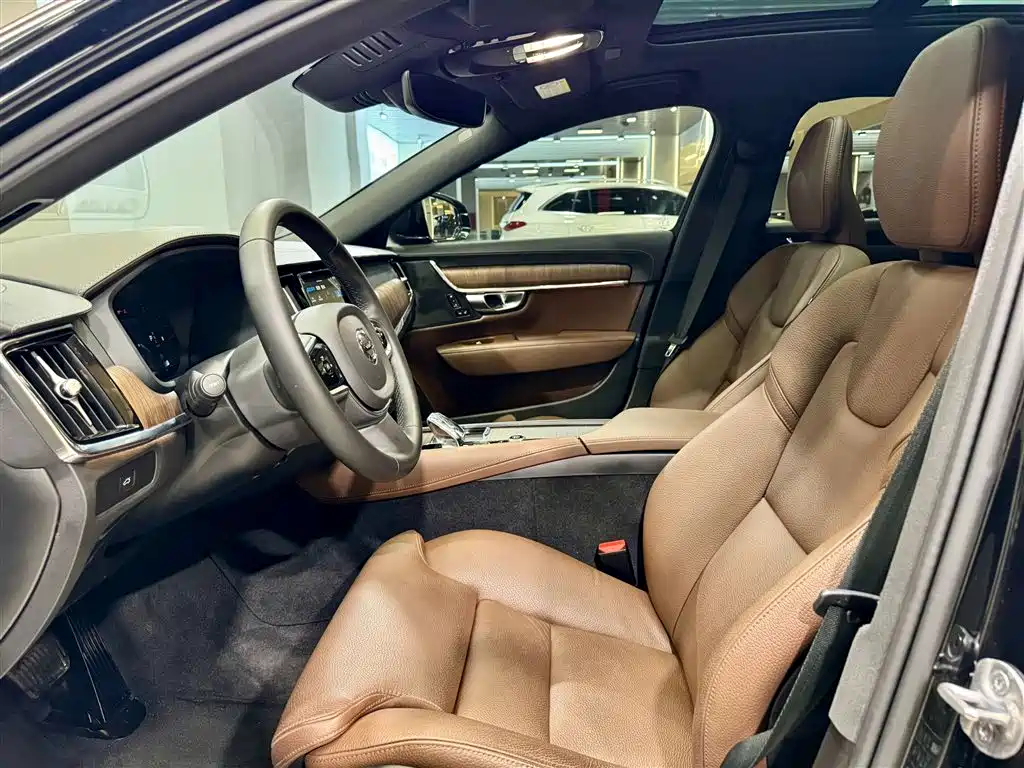 Volvo S90 2024 B5 Inscription