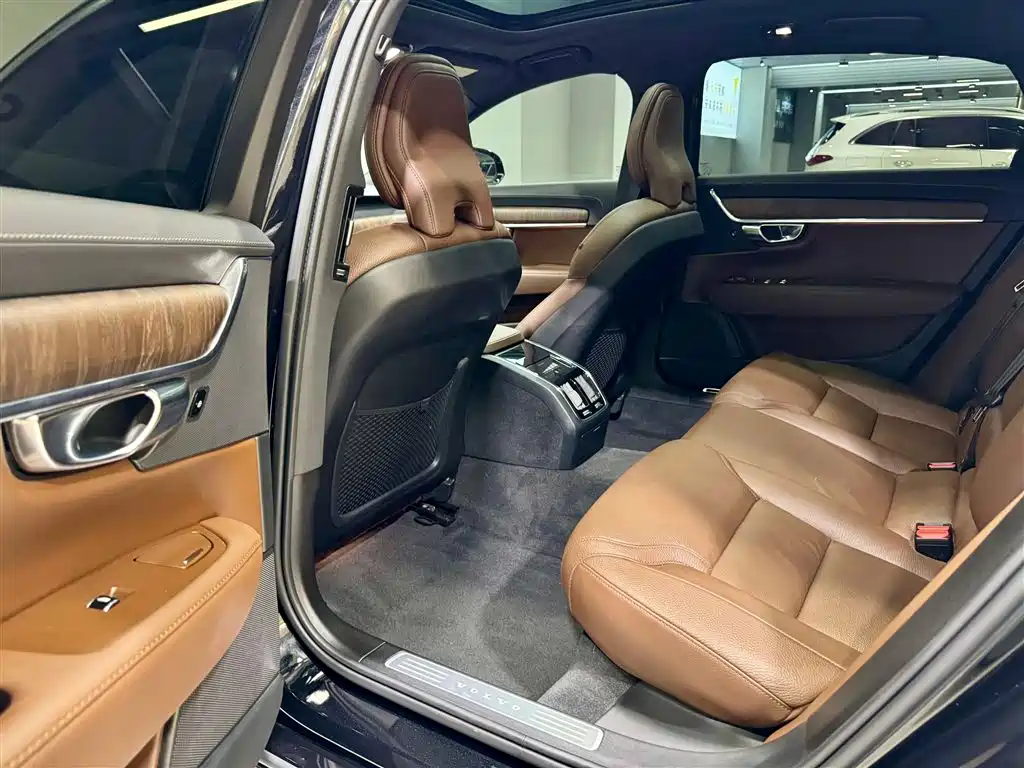 Volvo S90 2024 B5 Inscription